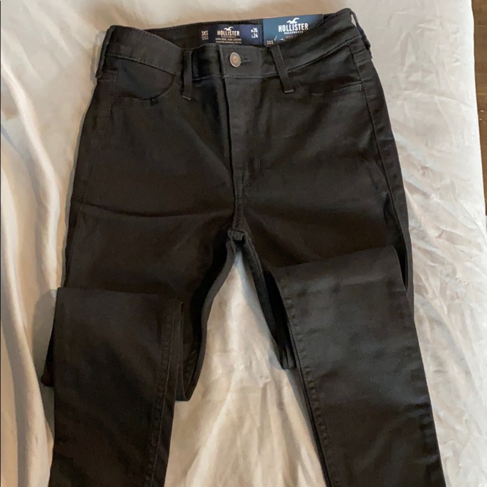 *BNWT* Hollister Jeans